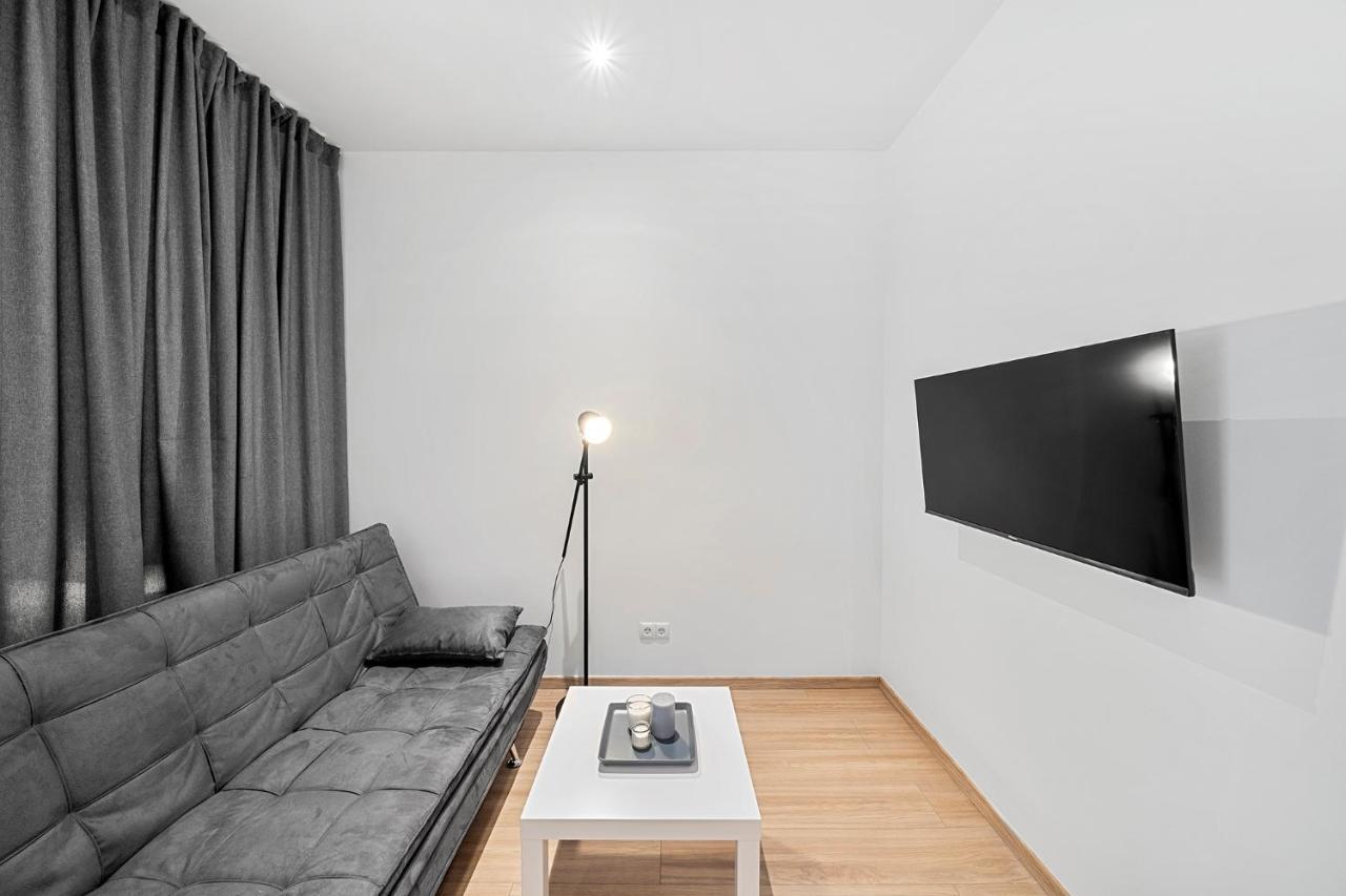 Vibestudio 303 - Central - Ac - Near Parking เวียนนา ภายนอก รูปภาพ